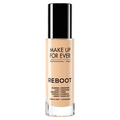 Make Up For Ever представил тональную основу с активным уходом