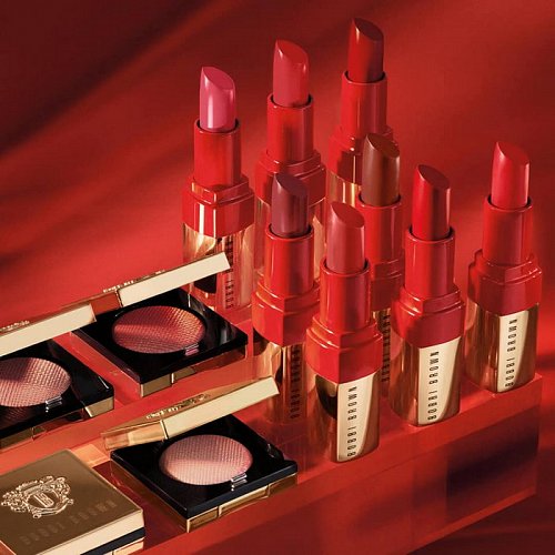 В продажу поступает праздничная коллекция Bobbi Brown Lucky in Luxe Makeup Collection Chinese New Year 2019