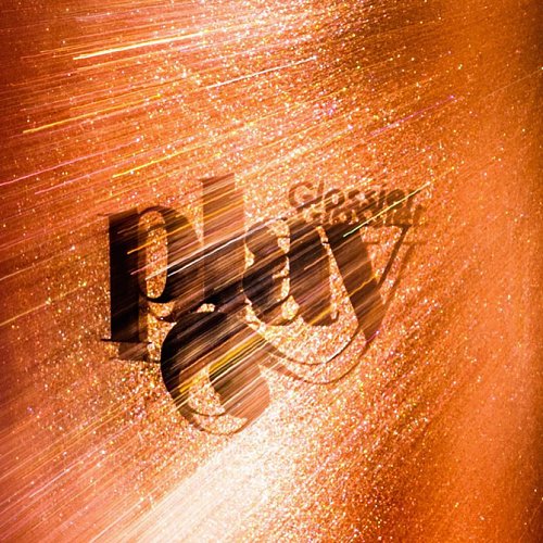 Стартовали продажи Glossier Play