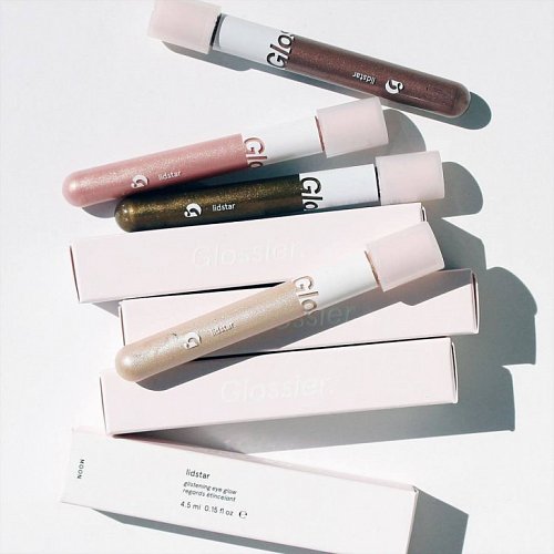 Glossier Lidstar – лучшие «невидимые» жидкие тени